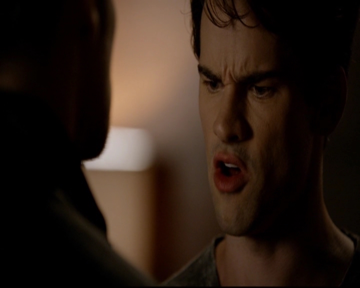 VampireDiariesWorld-dot-nl_TheOriginals_3x01ForTheMillemnium1986.jpg