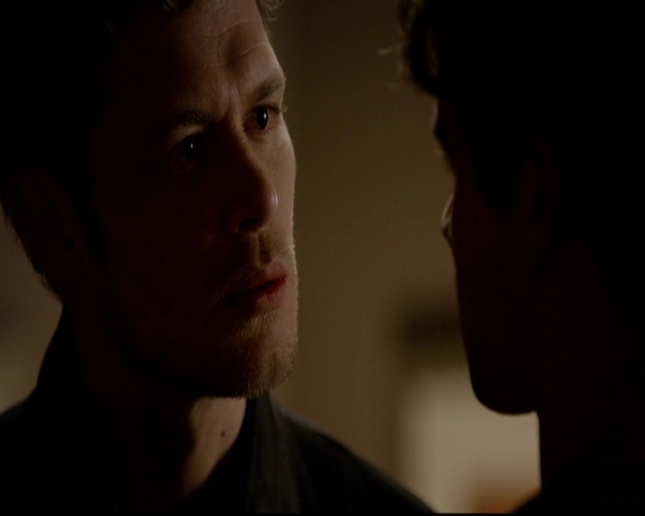 VampireDiariesWorld-dot-nl_TheOriginals_3x01ForTheMillemnium1998.jpg