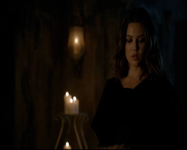 VampireDiariesWorld-dot-nl_TheOriginals_3x01ForTheMillemnium2113.jpg