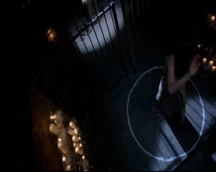 VampireDiariesWorld-dot-nl_TheOriginals_3x02YouHungTheMoon0045.jpg