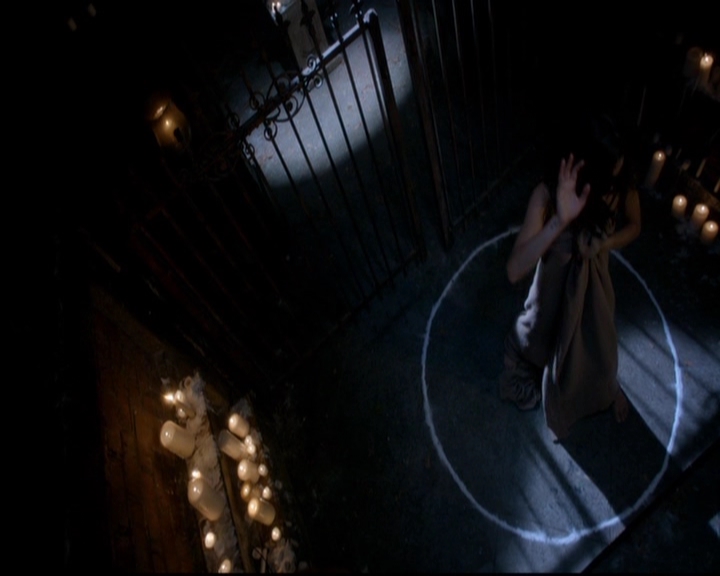 VampireDiariesWorld-dot-nl_TheOriginals_3x02YouHungTheMoon0046.jpg