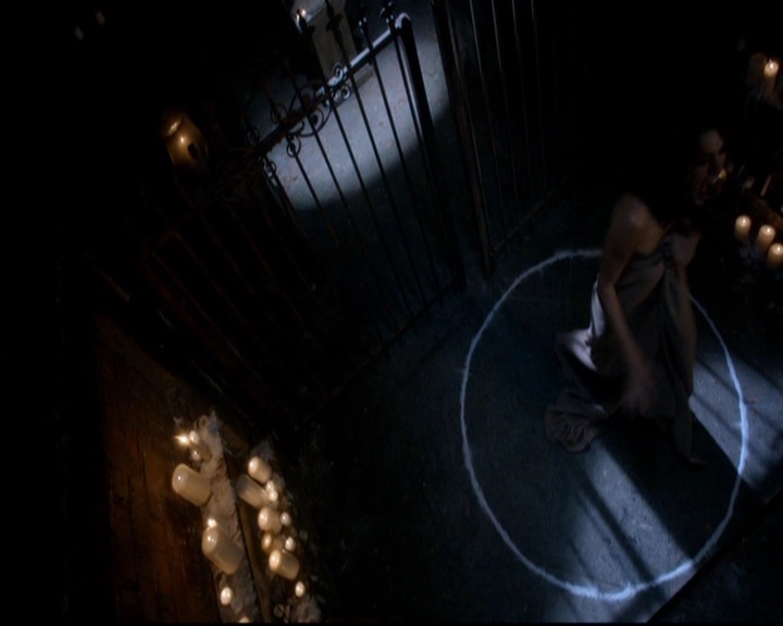 VampireDiariesWorld-dot-nl_TheOriginals_3x02YouHungTheMoon0047.jpg