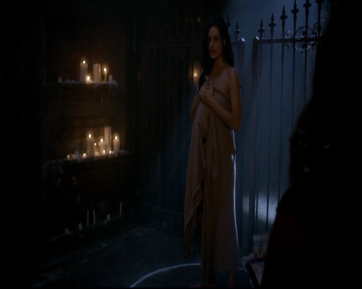 VampireDiariesWorld-dot-nl_TheOriginals_3x02YouHungTheMoon0054.jpg