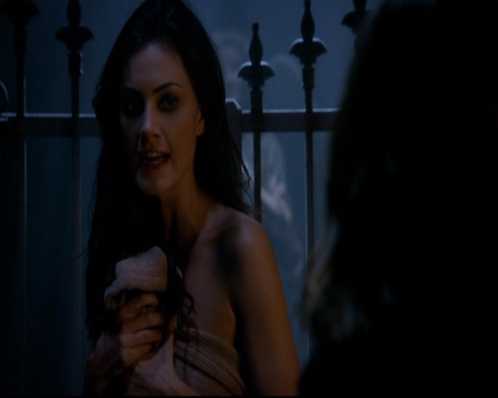 VampireDiariesWorld-dot-nl_TheOriginals_3x02YouHungTheMoon0064.jpg