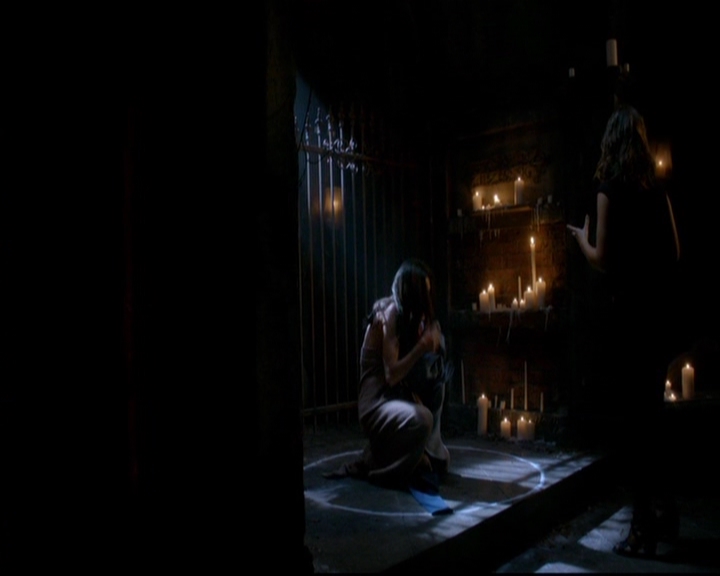 VampireDiariesWorld-dot-nl_TheOriginals_3x02YouHungTheMoon0080.jpg