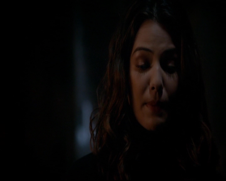 VampireDiariesWorld-dot-nl_TheOriginals_3x02YouHungTheMoon0083.jpg