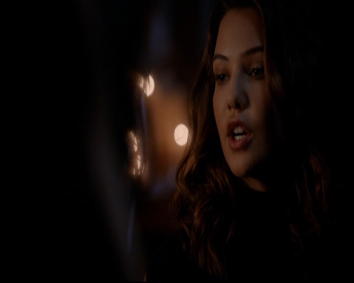 VampireDiariesWorld-dot-nl_TheOriginals_3x02YouHungTheMoon0099.jpg