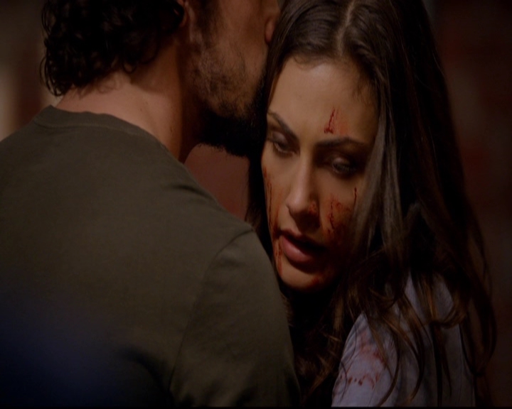 VampireDiariesWorld-dot-nl_TheOriginals_3x02YouHungTheMoon1532.jpg