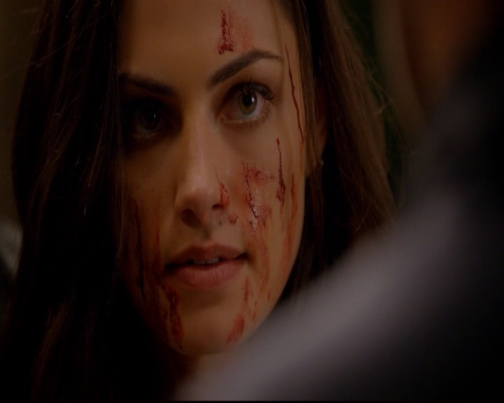 VampireDiariesWorld-dot-nl_TheOriginals_3x02YouHungTheMoon1545.jpg