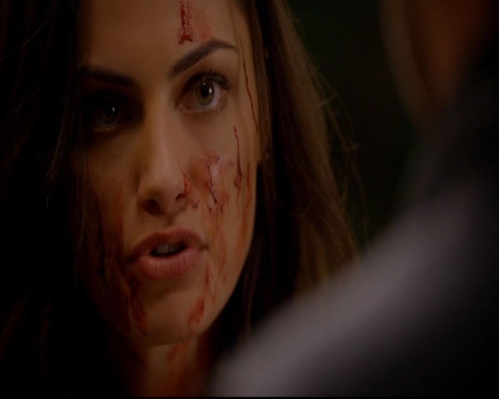 VampireDiariesWorld-dot-nl_TheOriginals_3x02YouHungTheMoon1546.jpg