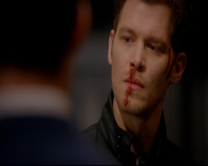 VampireDiariesWorld-dot-nl_TheOriginals_3x02YouHungTheMoon1574.jpg