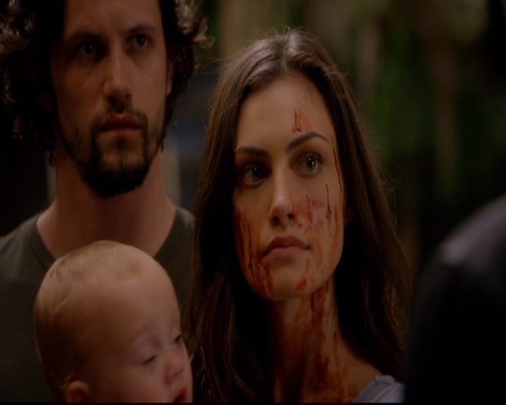 VampireDiariesWorld-dot-nl_TheOriginals_3x02YouHungTheMoon1576.jpg