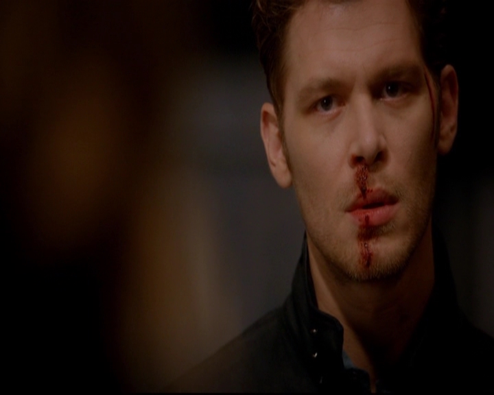 VampireDiariesWorld-dot-nl_TheOriginals_3x02YouHungTheMoon1590.jpg