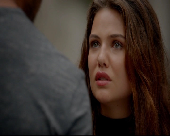 VampireDiariesWorld-dot-nl_TheOriginals_3x02YouHungTheMoon1629.jpg