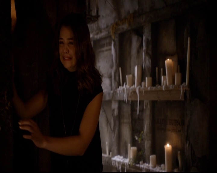 VampireDiariesWorld-dot-nl_TheOriginals_3x02YouHungTheMoon1663.jpg