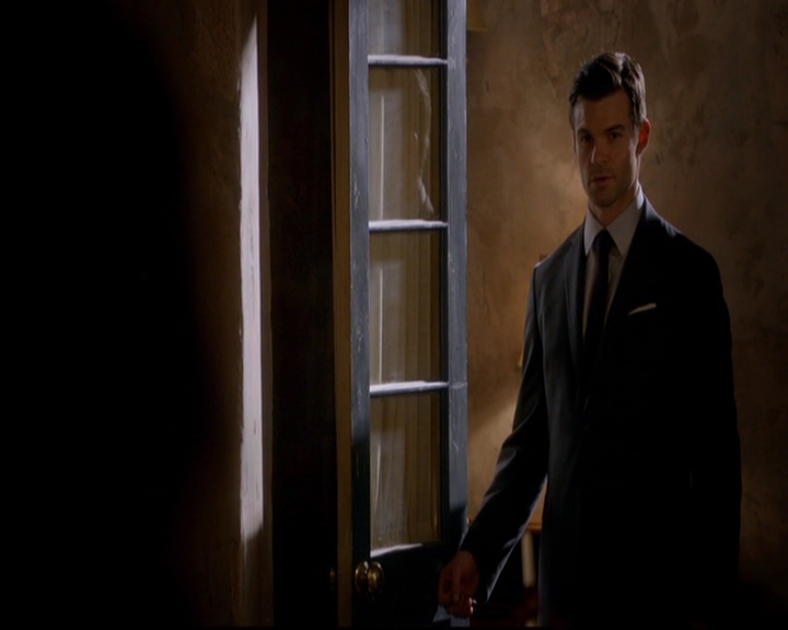 VampireDiariesWorld-dot-nl_TheOriginals_3x02YouHungTheMoon1690.jpg