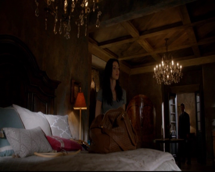 VampireDiariesWorld-dot-nl_TheOriginals_3x02YouHungTheMoon1693.jpg