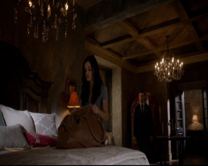 VampireDiariesWorld-dot-nl_TheOriginals_3x02YouHungTheMoon1699.jpg