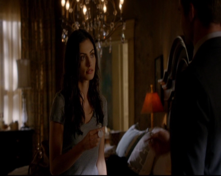 VampireDiariesWorld-dot-nl_TheOriginals_3x02YouHungTheMoon1706.jpg