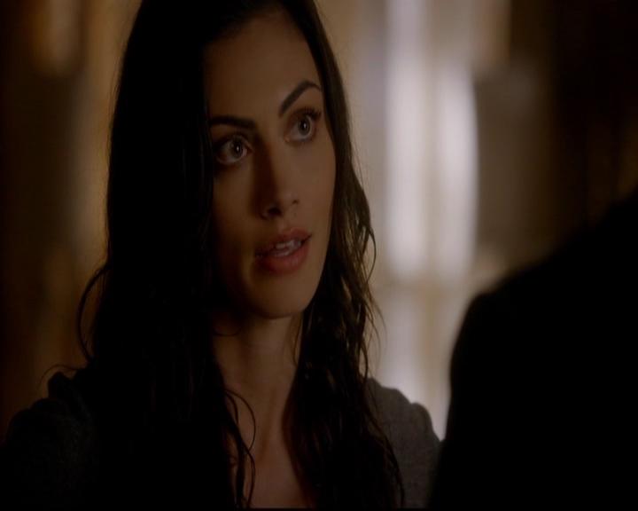 VampireDiariesWorld-dot-nl_TheOriginals_3x02YouHungTheMoon1713.jpg