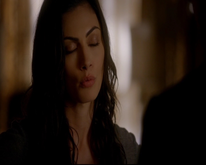 VampireDiariesWorld-dot-nl_TheOriginals_3x02YouHungTheMoon1716.jpg