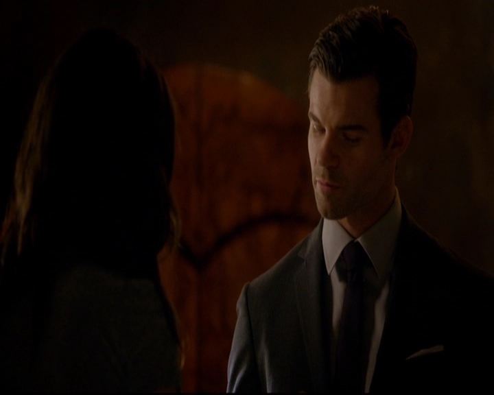 VampireDiariesWorld-dot-nl_TheOriginals_3x02YouHungTheMoon1738.jpg