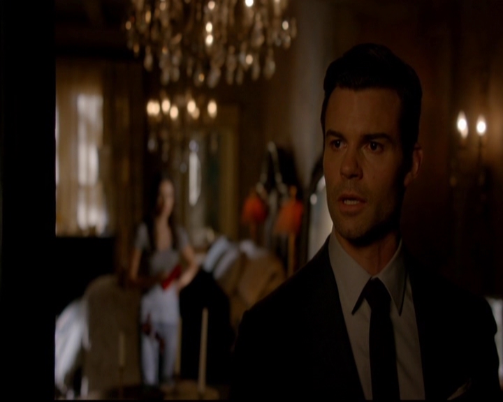 VampireDiariesWorld-dot-nl_TheOriginals_3x02YouHungTheMoon1748.jpg