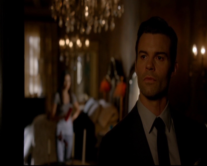 VampireDiariesWorld-dot-nl_TheOriginals_3x02YouHungTheMoon1750.jpg