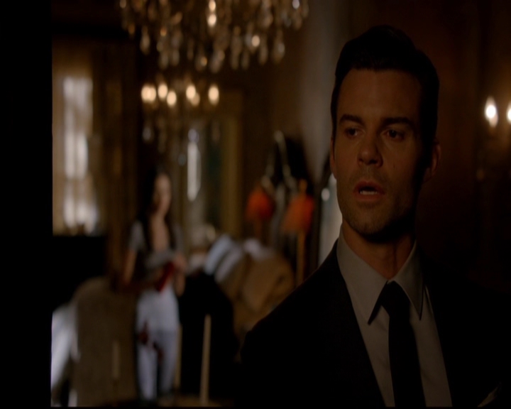 VampireDiariesWorld-dot-nl_TheOriginals_3x02YouHungTheMoon1752.jpg