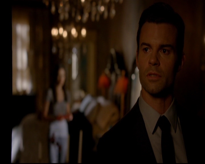 VampireDiariesWorld-dot-nl_TheOriginals_3x02YouHungTheMoon1757.jpg