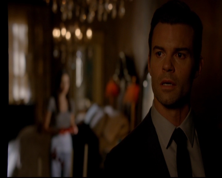 VampireDiariesWorld-dot-nl_TheOriginals_3x02YouHungTheMoon1759.jpg