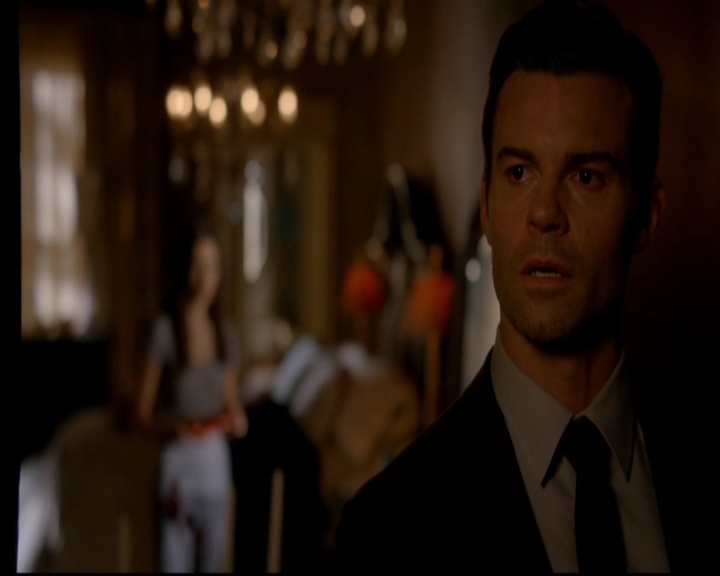 VampireDiariesWorld-dot-nl_TheOriginals_3x02YouHungTheMoon1760.jpg