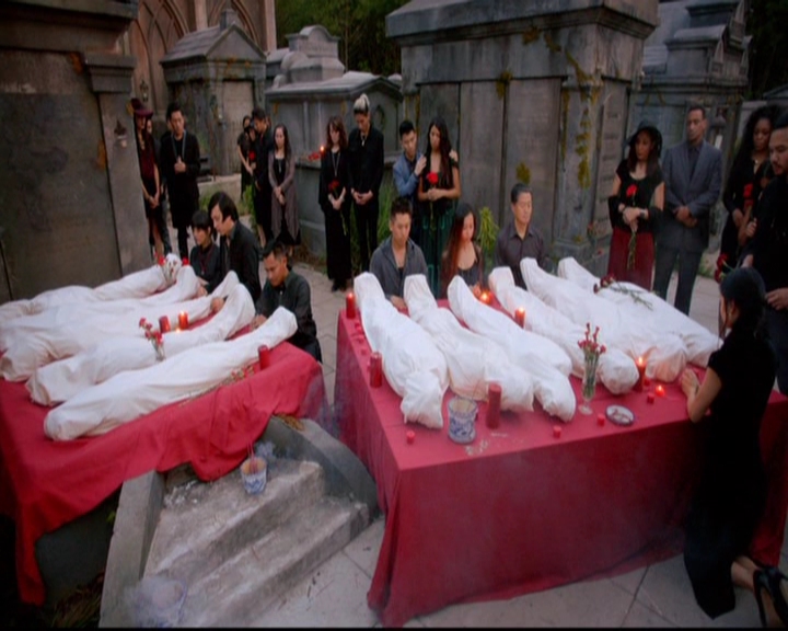 VampireDiariesWorld-dot-nl_TheOriginals_3x02YouHungTheMoon1779.jpg