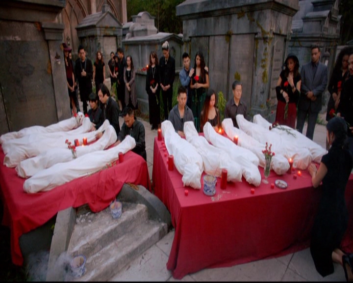 VampireDiariesWorld-dot-nl_TheOriginals_3x02YouHungTheMoon1782.jpg