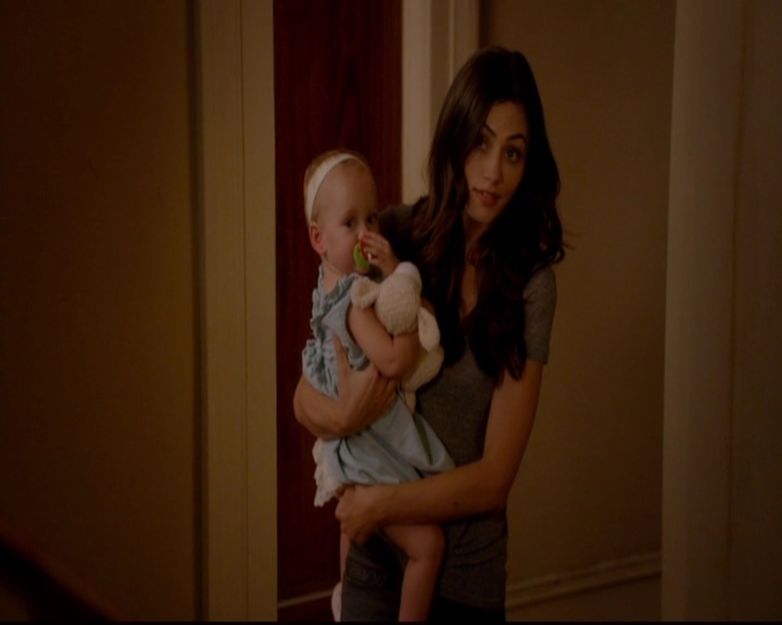 VampireDiariesWorld-dot-nl_TheOriginals_3x02YouHungTheMoon1828.jpg