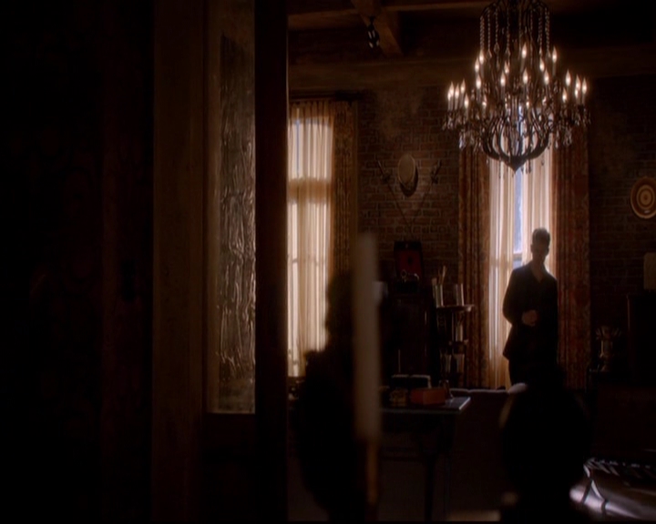 VampireDiariesWorld-dot-nl_TheOriginals_3x02YouHungTheMoon1941.jpg