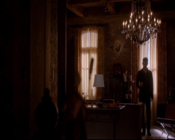 VampireDiariesWorld-dot-nl_TheOriginals_3x02YouHungTheMoon1944.jpg