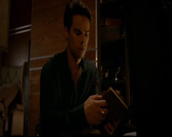 VampireDiariesWorld-dot-nl_TheOriginals_3x02YouHungTheMoon2030.jpg