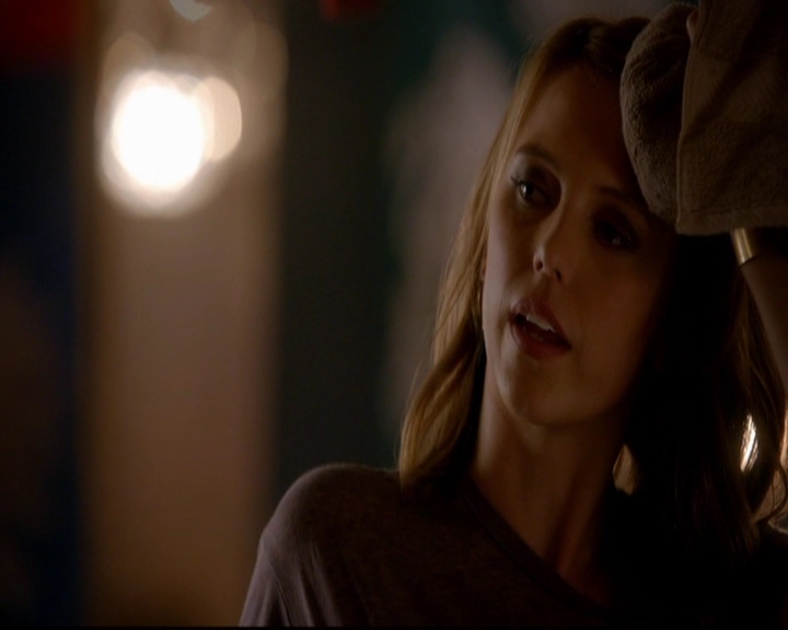 VampireDiariesWorld-dot-nl_TheOriginals_3x02YouHungTheMoon2049.jpg