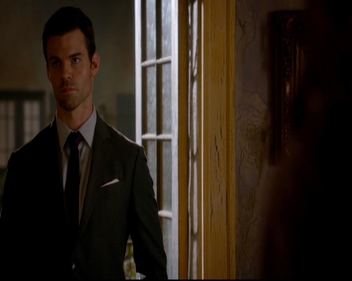 VampireDiariesWorld-dot-nl_TheOriginals_3x02YouHungTheMoon2053.jpg