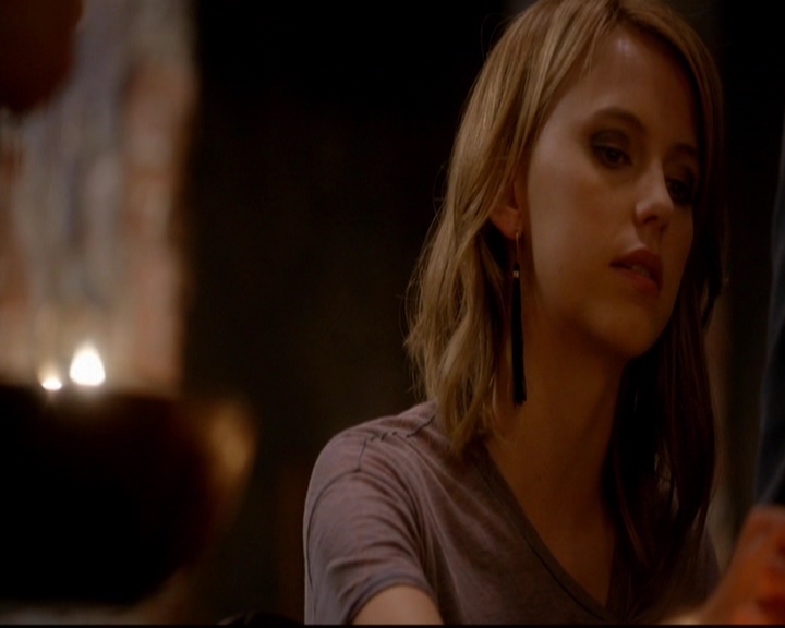 VampireDiariesWorld-dot-nl_TheOriginals_3x02YouHungTheMoon2082.jpg