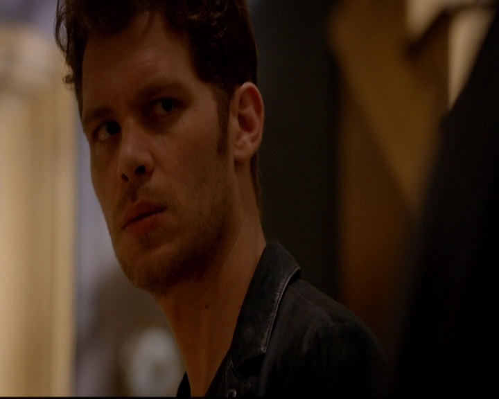 VampireDiariesWorld-dot-nl_TheOriginals_3x02YouHungTheMoon2154.jpg