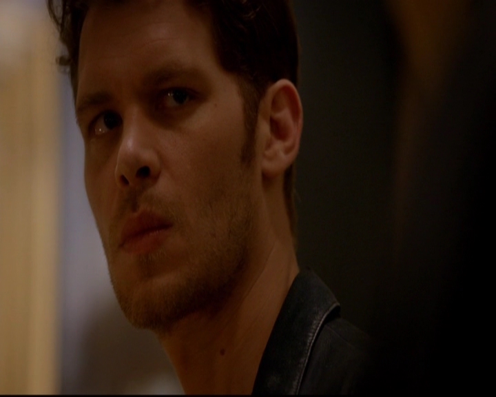 VampireDiariesWorld-dot-nl_TheOriginals_3x02YouHungTheMoon2160.jpg