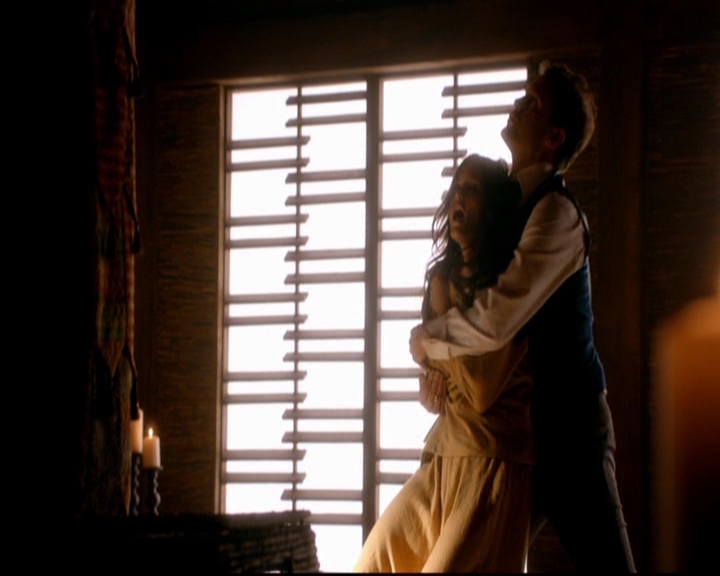 VampireDiariesWorld-dot-nl_TheOriginals_3x02YouHungTheMoon2240.jpg