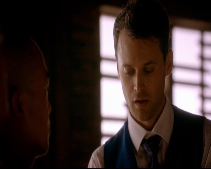 VampireDiariesWorld-dot-nl_TheOriginals_3x02YouHungTheMoon2263.jpg