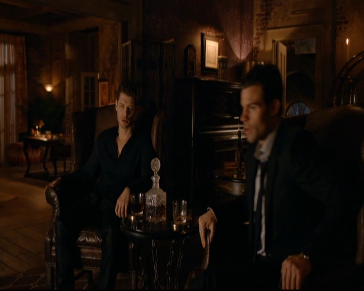 VampireDiariesWorld-dot-nl_TheOriginals_3x03IllSeeYouInHellOrNewOrleans2068.jpg