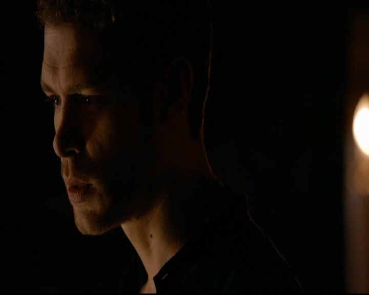 VampireDiariesWorld-dot-nl_TheOriginals_3x03IllSeeYouInHellOrNewOrleans2130.jpg