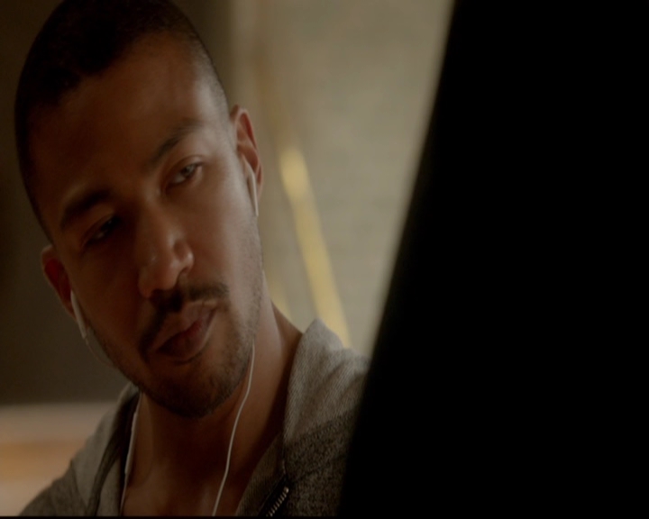 VampireDiariesWorld-dot-nl_TheOriginals_3x04AWalkOnTheWildSide0074.jpg