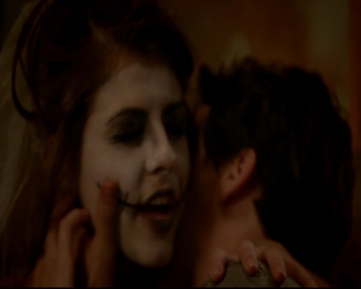 VampireDiariesWorld-dot-nl_TheOriginals_3x04AWalkOnTheWildSide0290.jpg