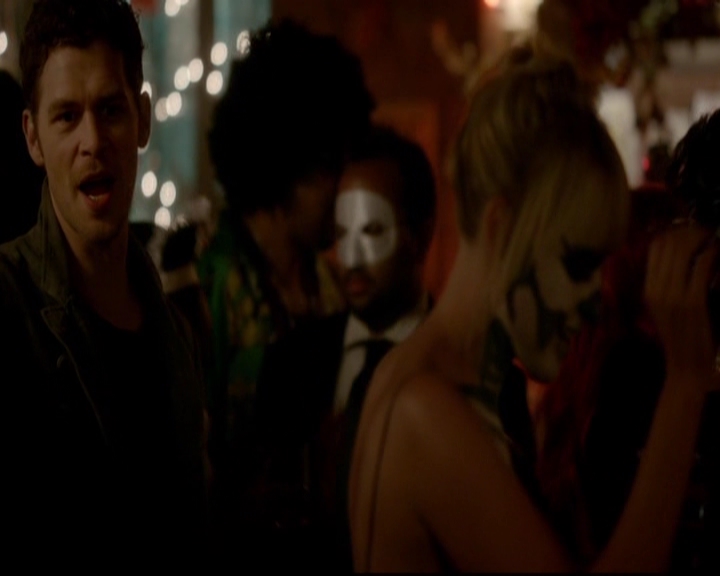 VampireDiariesWorld-dot-nl_TheOriginals_3x04AWalkOnTheWildSide0291.jpg